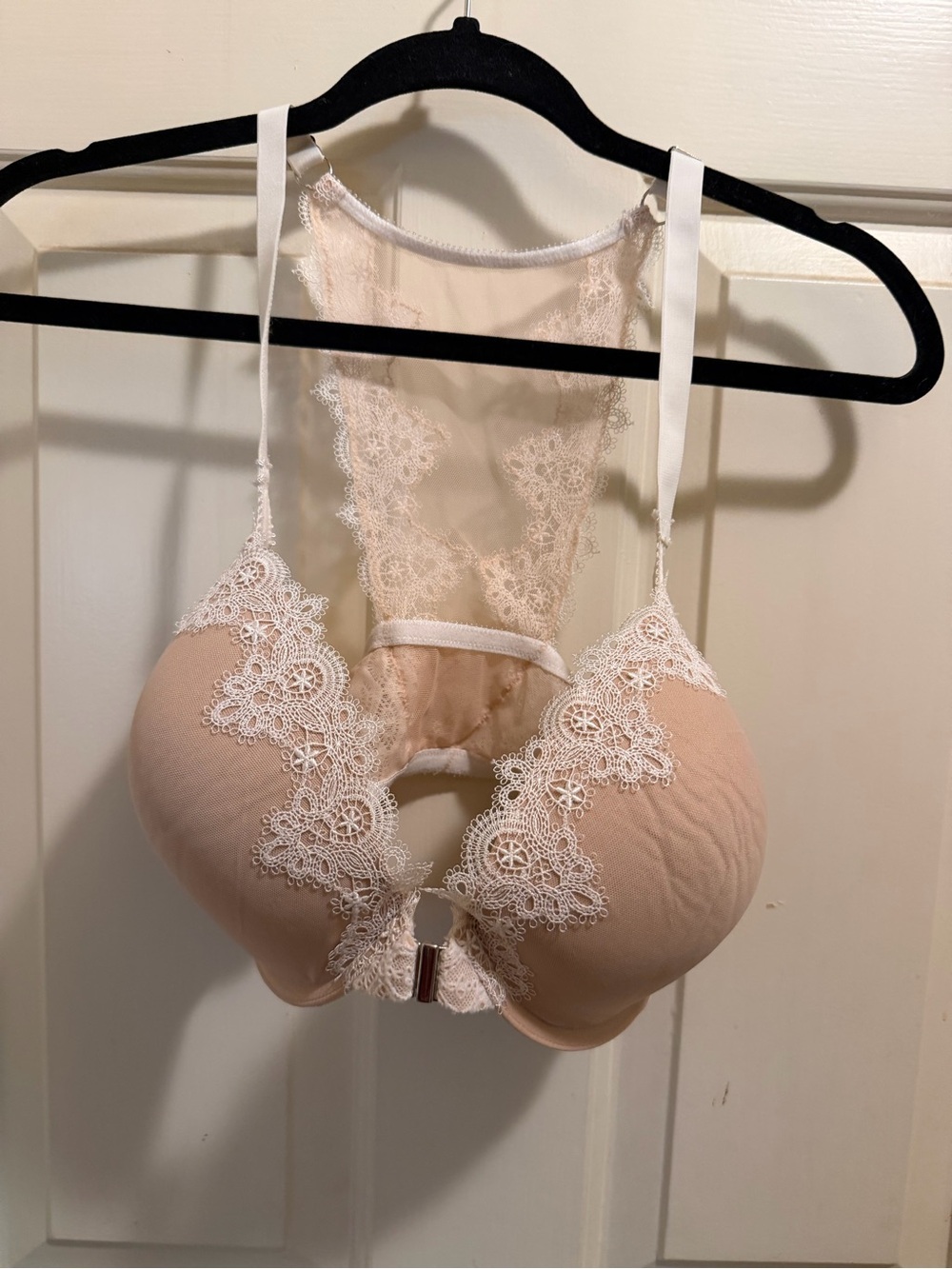 Victoria's Secret Blush Lace Racerback Front-Closure Push-Up